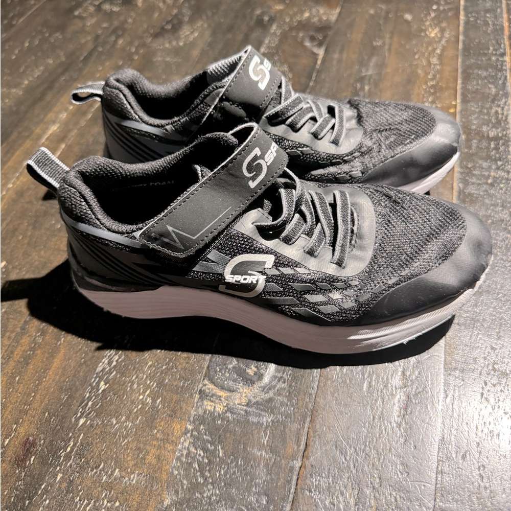 Boys Skechers Shoes Size 3